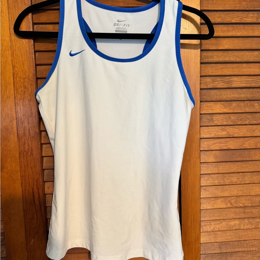 Nike tank